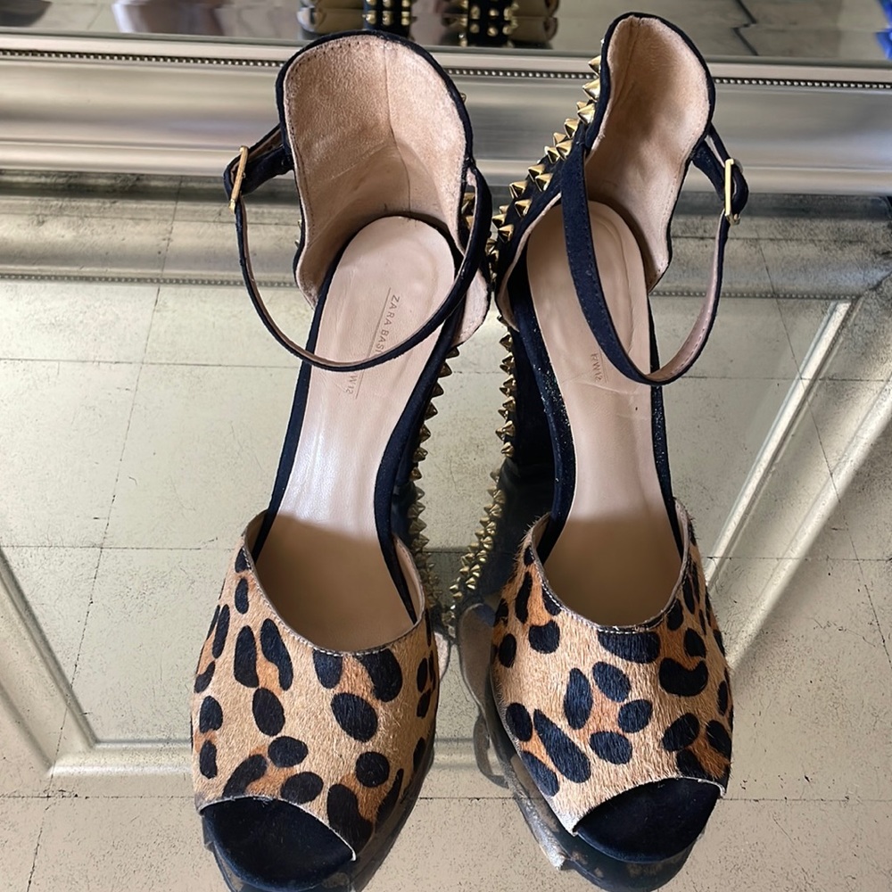 Zara leopard hair calf gold studded heels size 37 US 6.5